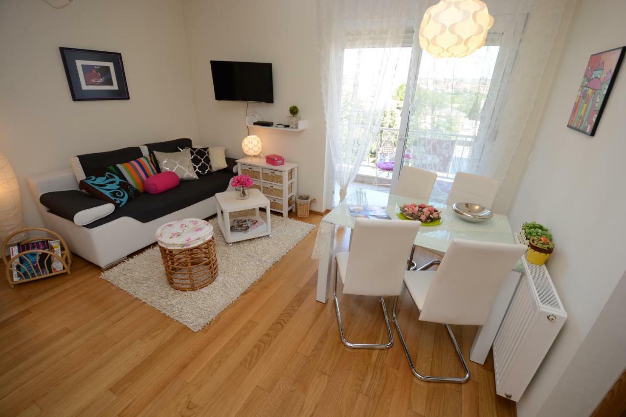 Apartment Vacation In Zadar - Mirna Экстерьер фото