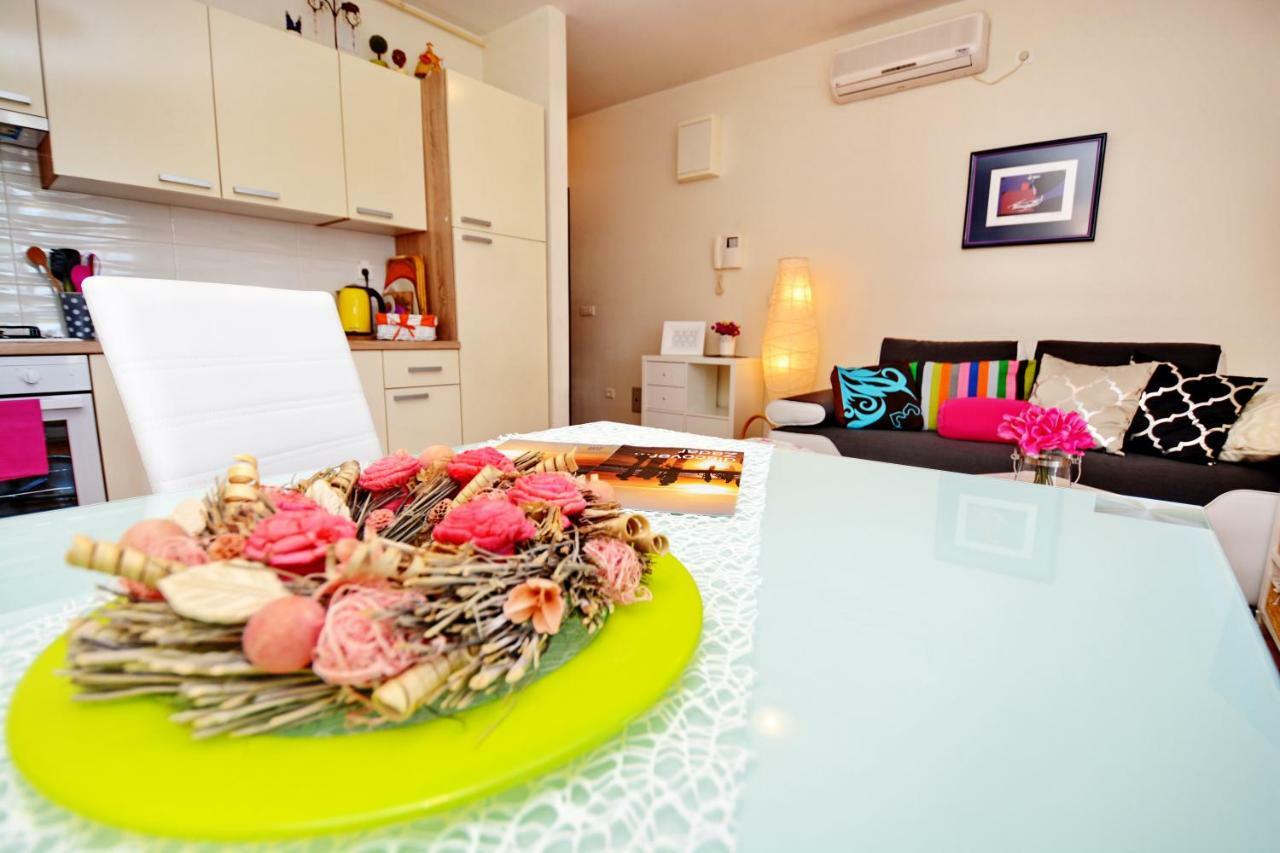 Apartment Vacation In Zadar - Mirna Экстерьер фото