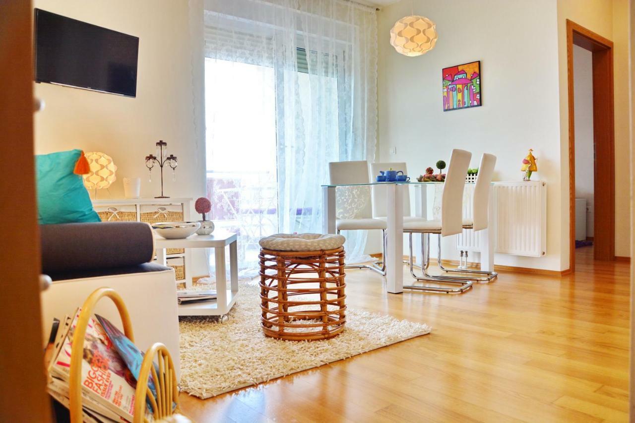 Apartment Vacation In Zadar - Mirna Экстерьер фото
