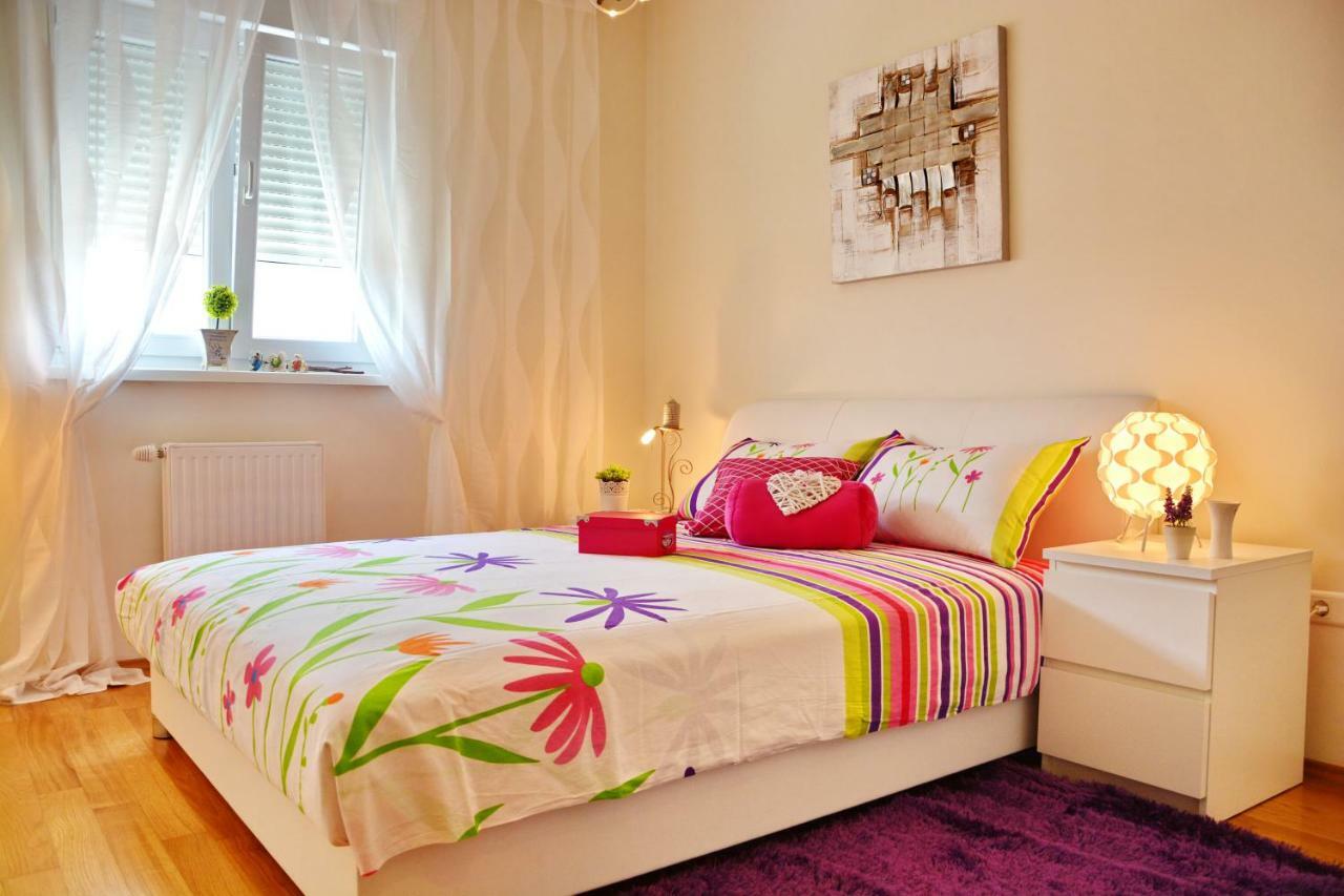 Apartment Vacation In Zadar - Mirna Экстерьер фото