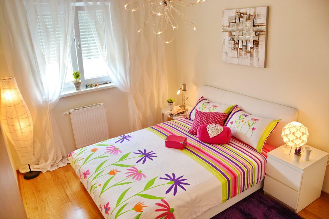 Apartment Vacation In Zadar - Mirna Экстерьер фото