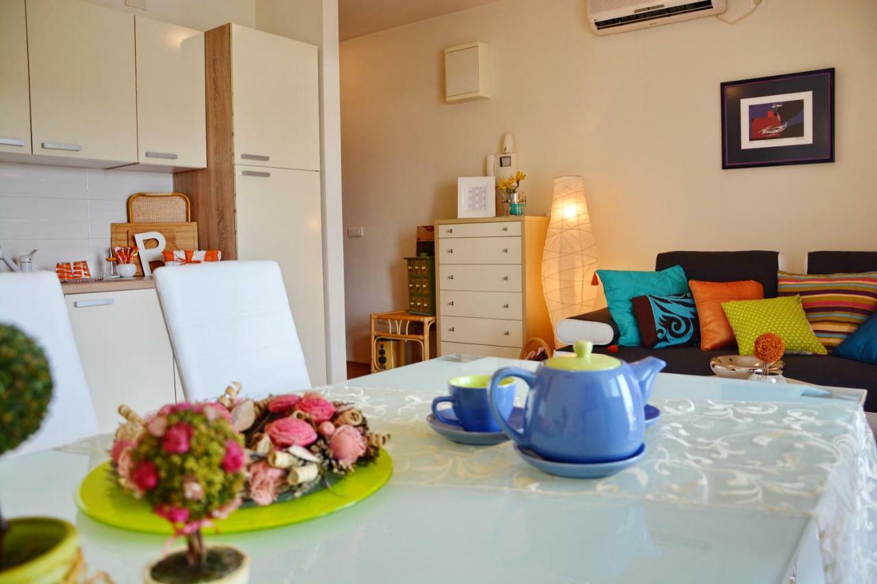 Apartment Vacation In Zadar - Mirna Экстерьер фото